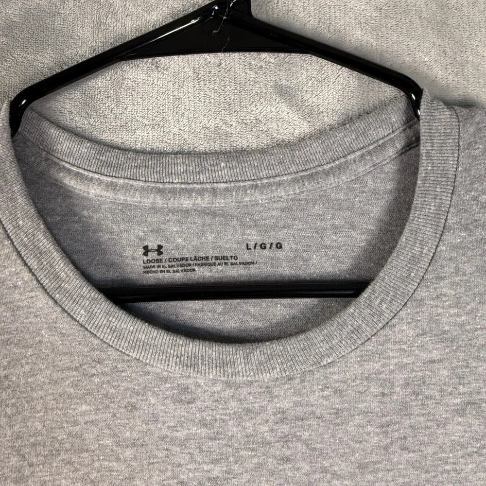 Under Armor Grey T‎ Shirt YL